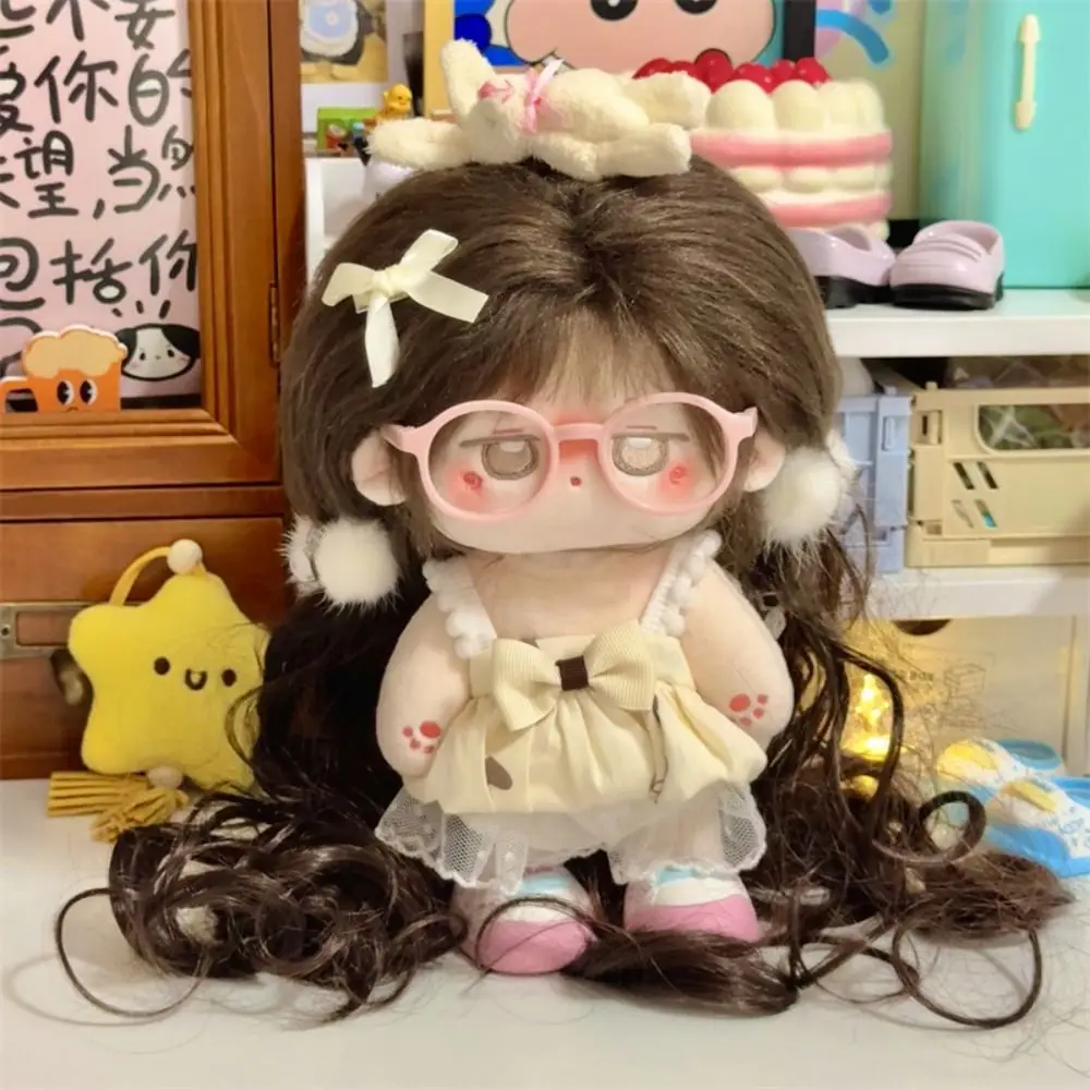 Śliczna jednoczęściowa bawełniana peruka dla lalek Kolorowe DIY Idol Star Doll Hair 20cm Doll Słodkie pluszowe peruki dla lalek Bawełniana lalka