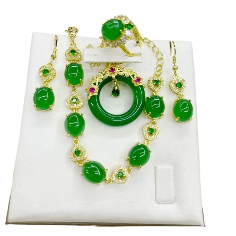 

Natural chalcedony inlaid jade pendant necklace set, emperor green new ice bracelet, luxury four-piece ring set.