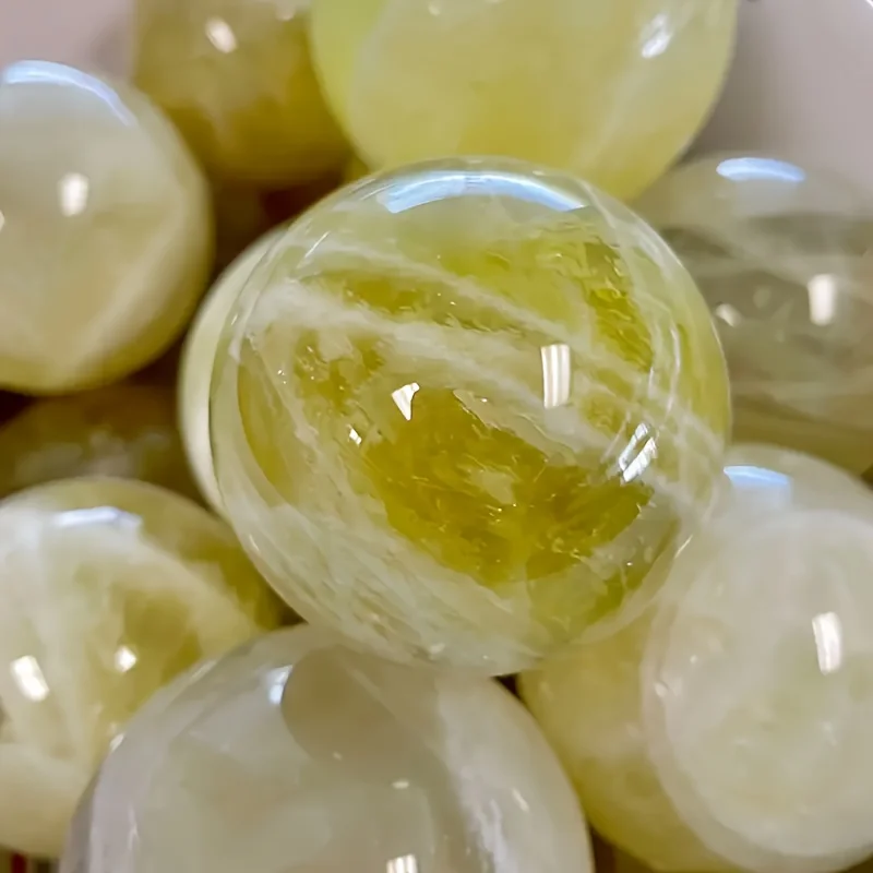 1PC Yellow crystal ball -Yellow Stone for Meditation, Home Decor & Holiday Gifts (Halloween/Christmas/Thanksgiving)
