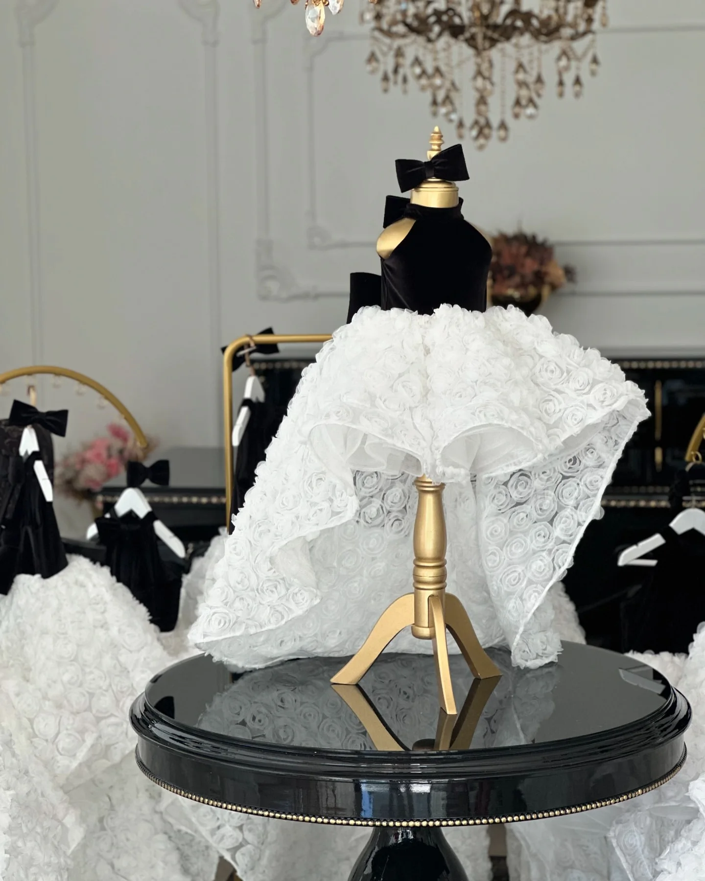 Black and White Pageant Dress for Little Girls Halter Velvet Floral Flower Girl Dress Birthday Party Ball Gowns Homcoming Dress