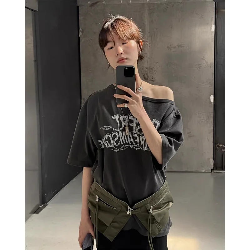 

Sweet And Spicy Faionable ort Sve oulder Bared Letter Print T irt для женщин Dongdaemun Sle Spring Collection