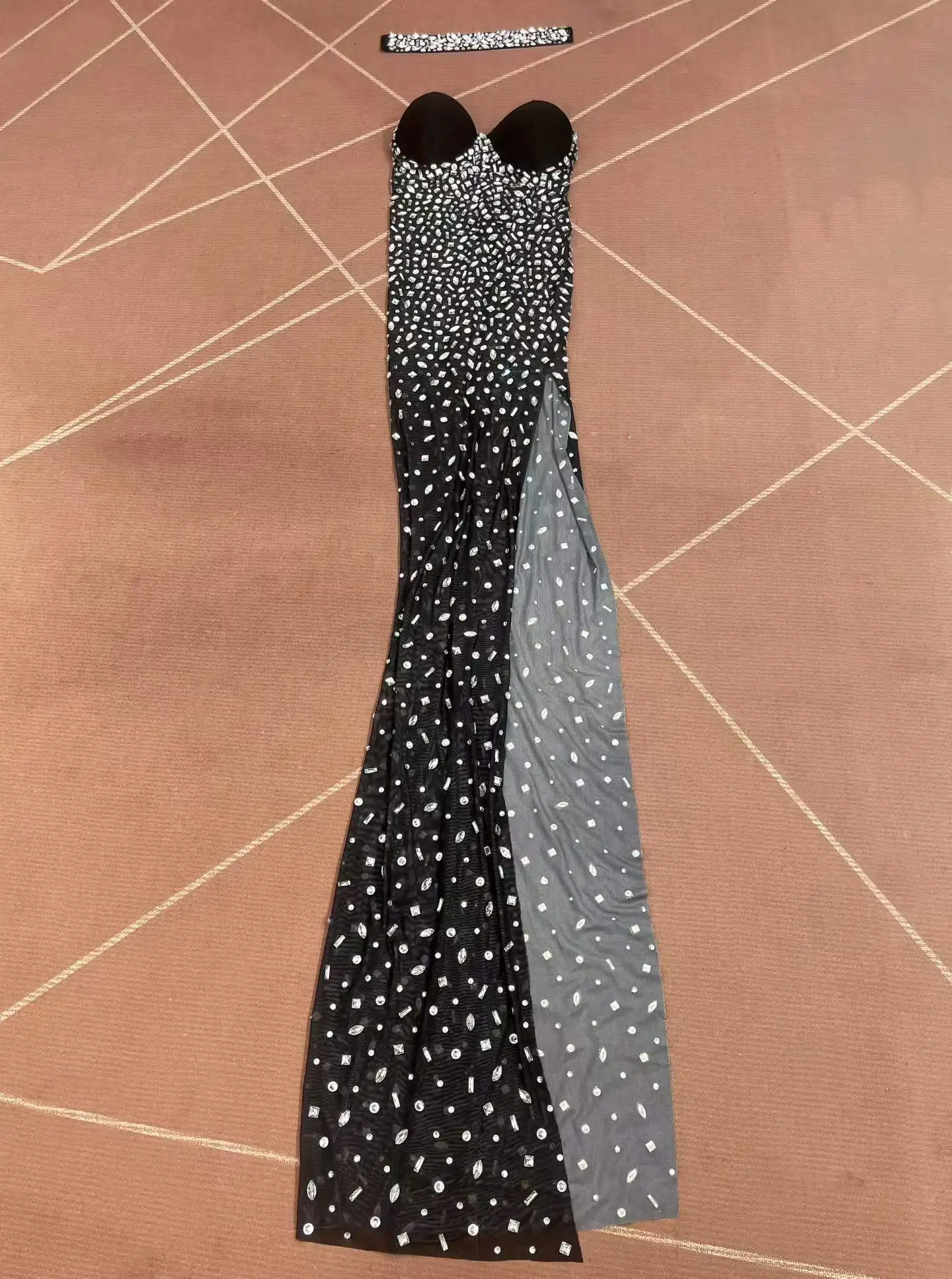 Luxurious Twinkling Rhinestones Neck giter Tube Mesh Dress Women Evening Birthday Wedding Elegant Gown Red carpet Stage Wear view 3