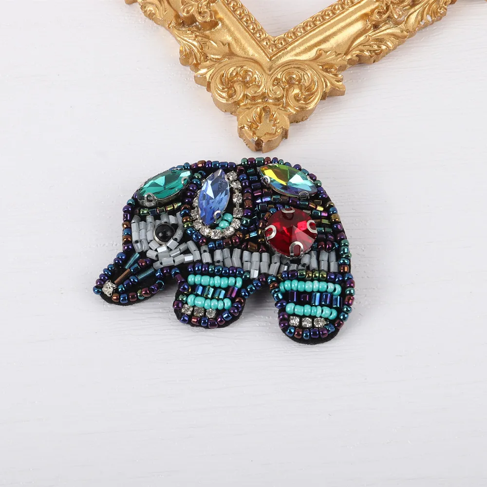 Handmade Cute Patches Rhinestone Beaded Elephant Brooches For Women Vintage Crystal Beads Applique Patch For Clothes Brooch Pins