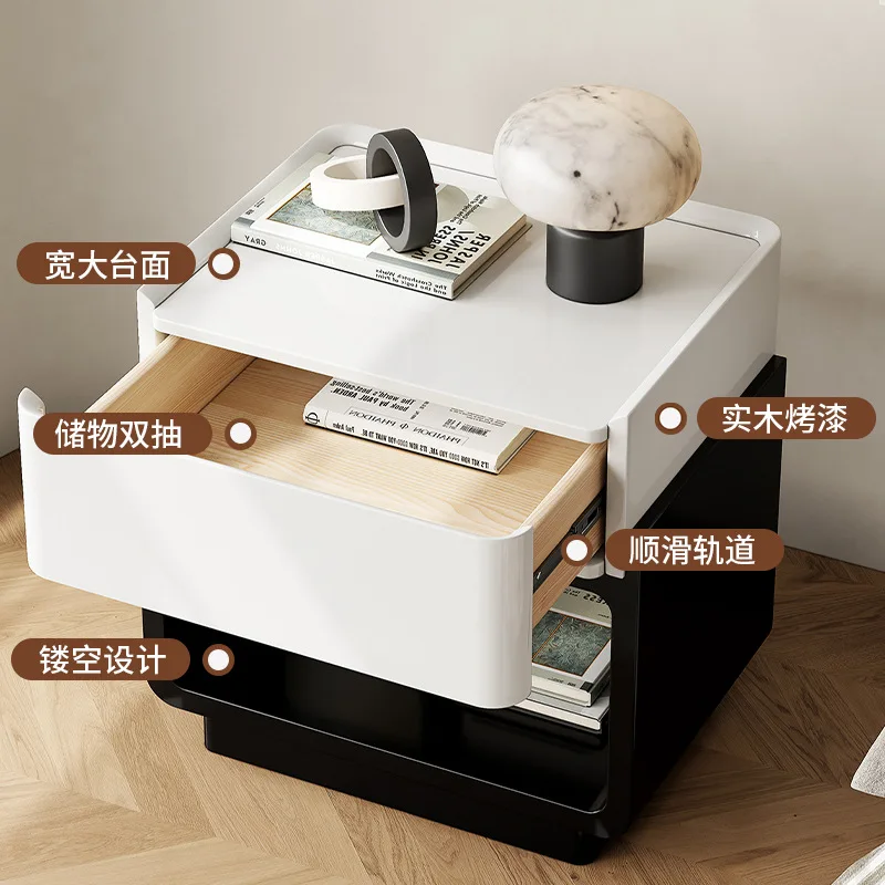 Bedroom Cream-style Nightstands Solid Wood Lacquered Creative Design Nightstands Italian Light Luxury Furniture Nachtkastjes JTN