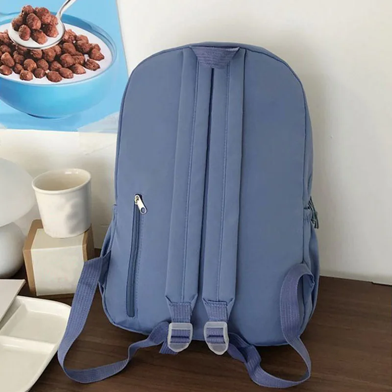 Trendiger „FASHION“-Label-Rucksack für tägliche Ausflüge zum Pendeln, stilvoller Bärendetail, mehrfarbig, leicht, lässig, geräumige Tasche