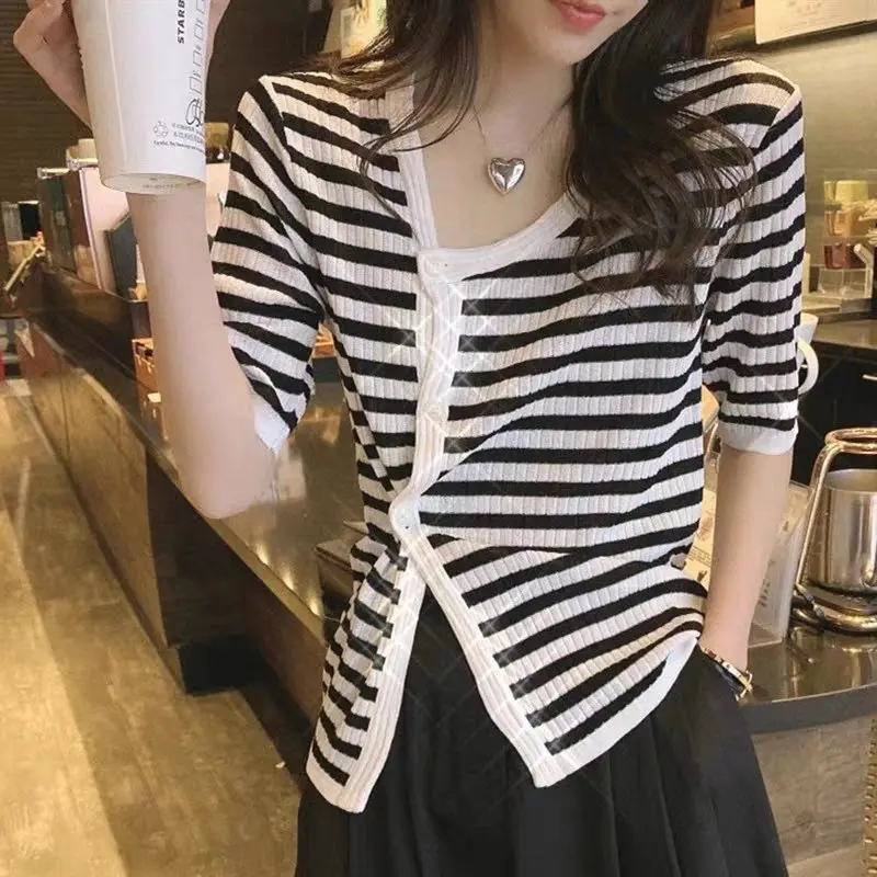 

Summer New Korean Button Loose T Shirts Short Sleeve Striped Ice Silk Knitting Shirt Women's Tops Tees Fashion Casual Clothing