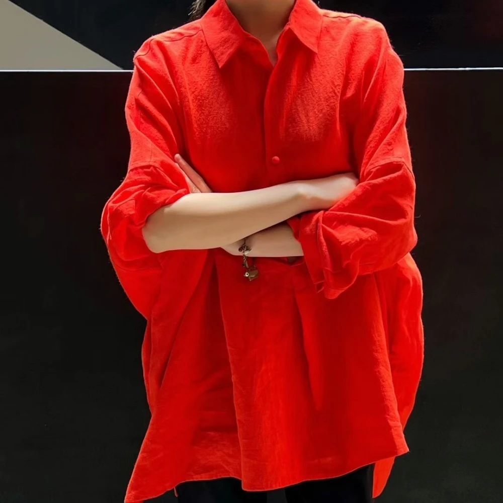 

Нишевая цветная красная рубашка с лацканами и пряжкой в стиле ретро, женский топ