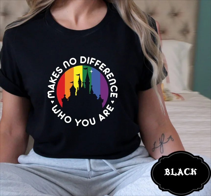 

Рубашка Makes No Difference Who You Are Рубашка Disney Love Is Love Рубашка с правами человека Рубашка Disney LGBTQ Рубашка равенства