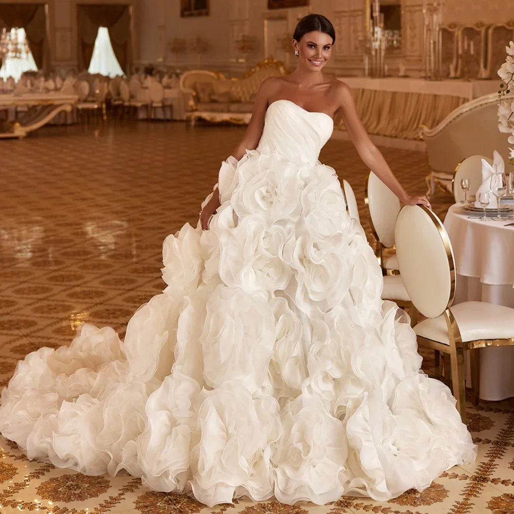 

Customized Luxury Arab Sleeveless Wedding Dress Sweetheart Flower Folded Princess Ball Dress Bridal Dubai Bridal Dress