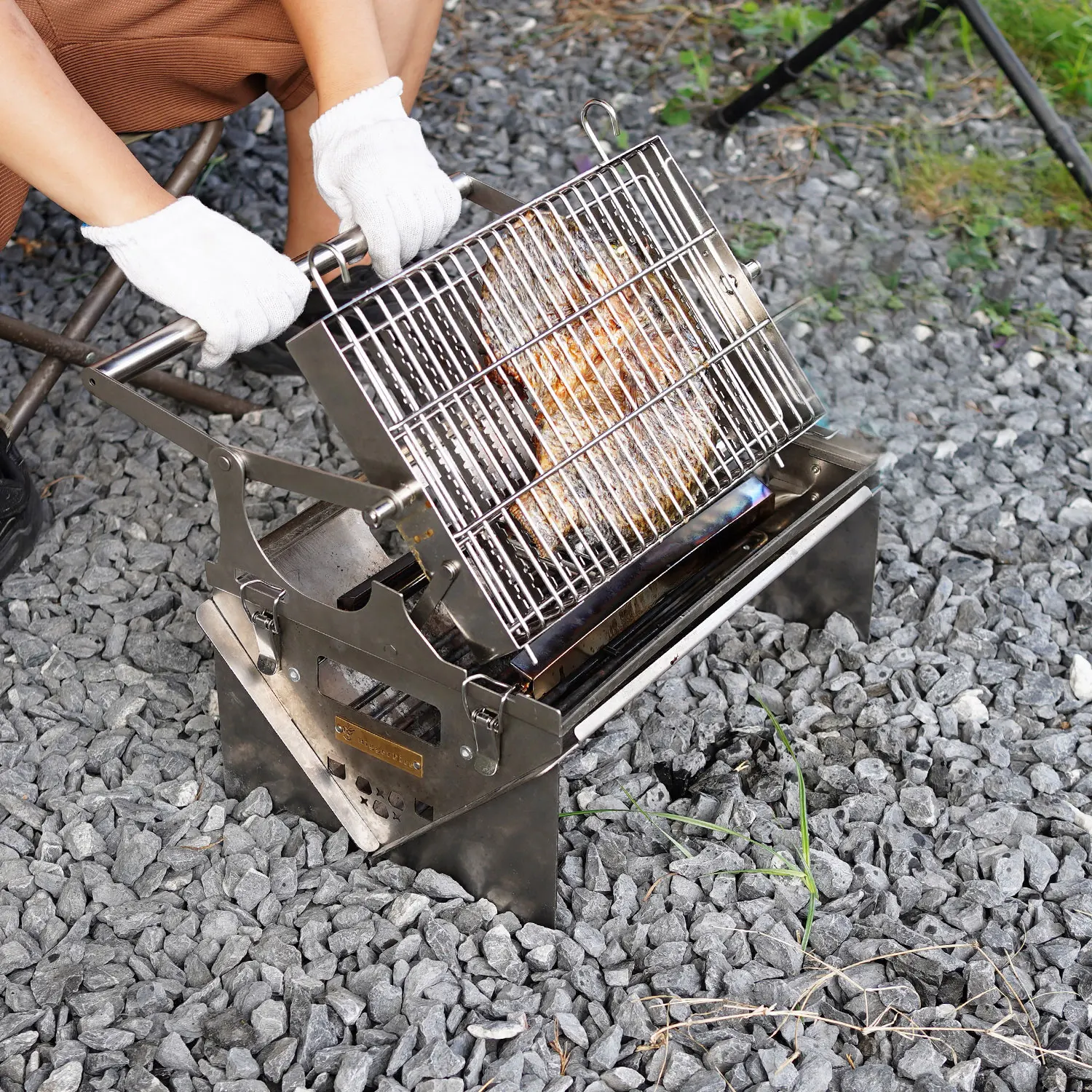 Klappbarer Campinggrill, Tragbarer Dual-Fuel (Holzkohle/Gas) Grill, Abnehmbarer Campinggrill und Feuerstelle (Gasschlauch und Aufbewahrungstasche)