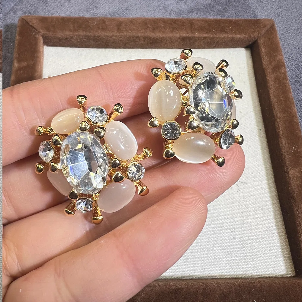 New opal stud earrings French retro zirconium inlaid earrings niche design 925 silver needle light luxury high-end earrings batc