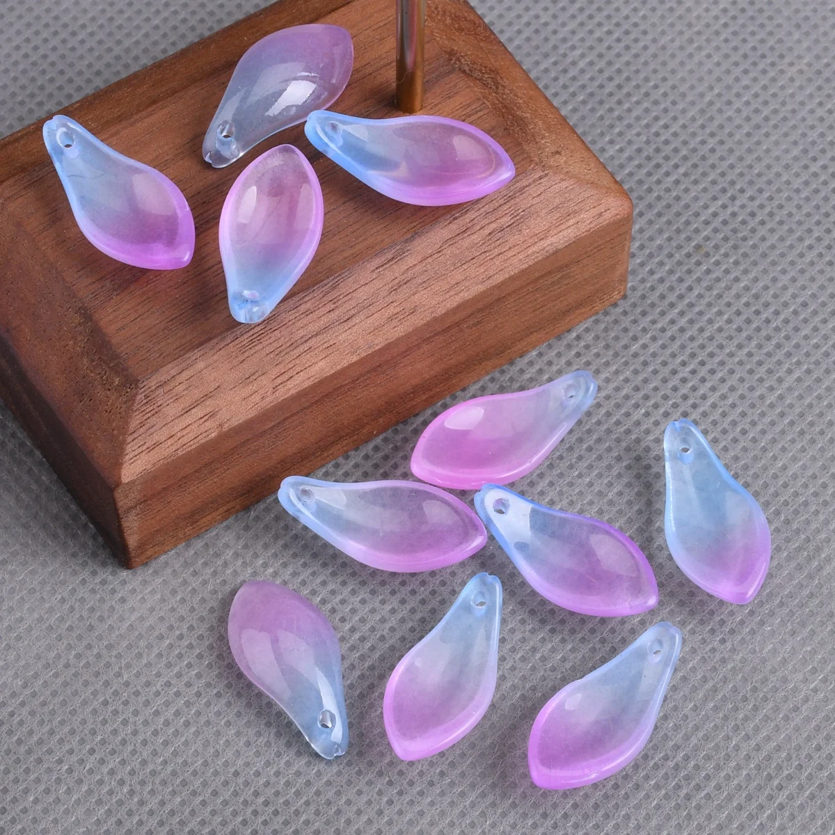 10pcs Blue Pink Floral Petal 22x11mm Lampwork Crystal Glass Loose Top Drilled Pendants Beads for Jewelry Making DIY Findings