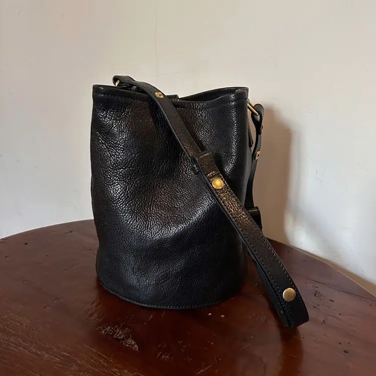 

Retro Bucket Tote Bags Niche Commuting Large Capacity One Shoulder Crossbody Bag