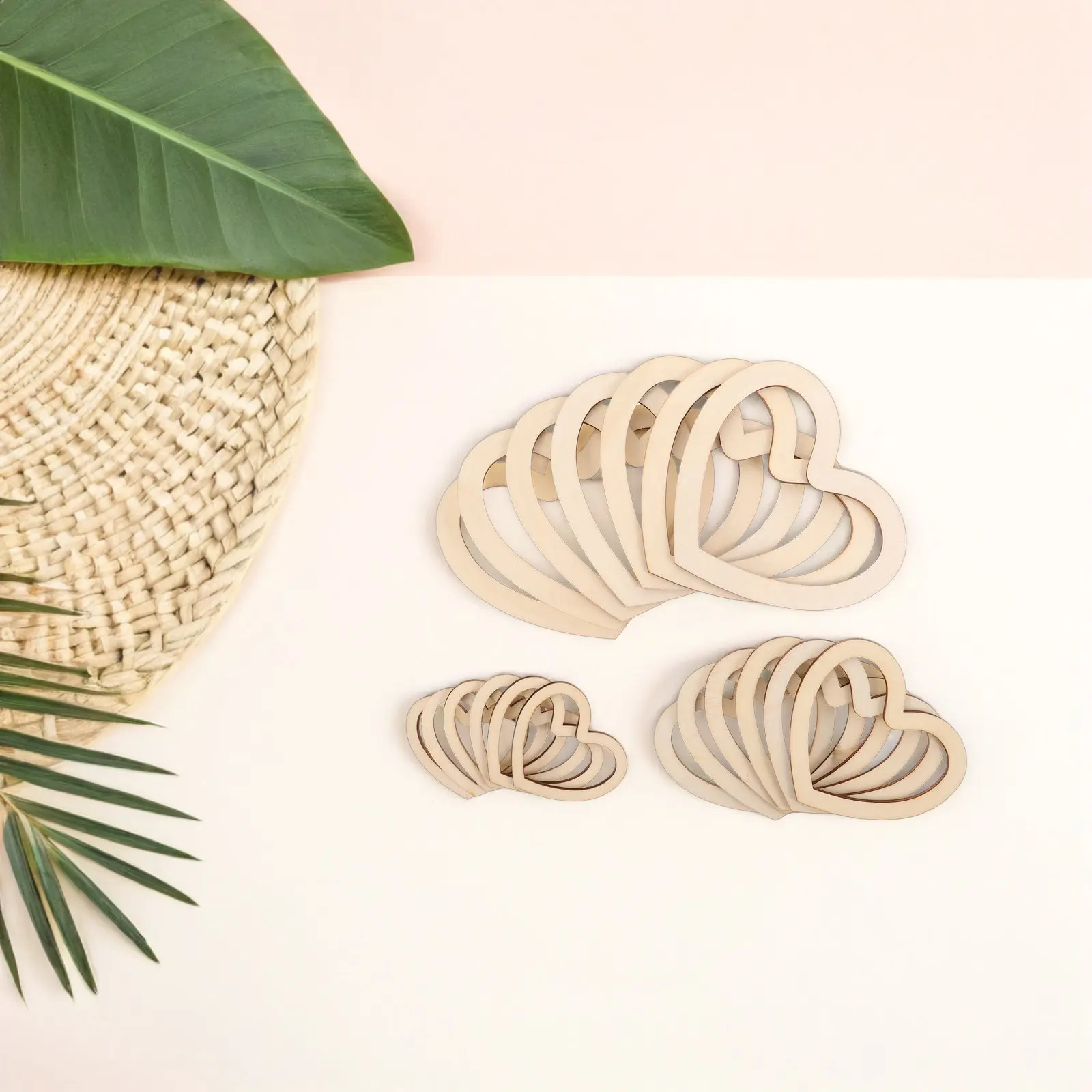 18Pcs Wooden Heart Dream Catcher Frame Hoop Rings Rustic Natural Craft Base Wreath Wall Hanging DIY Supplies Heart Wreath Frame