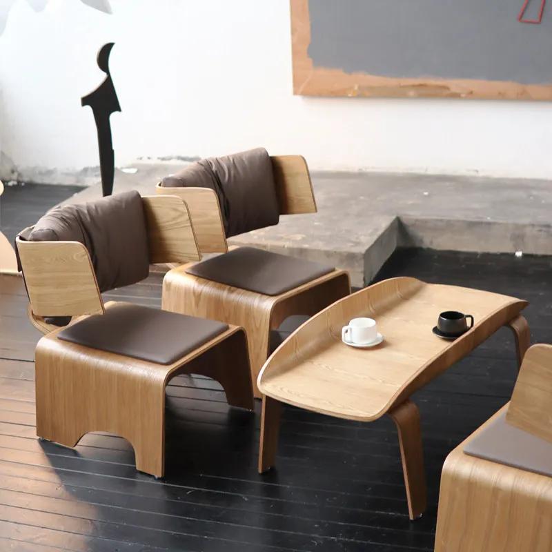 Nordic Vintage Leather Accent Chair Mid-Century Sofa Chair Comfortable Seating for Cafe Restaurant Negotiation Furniture