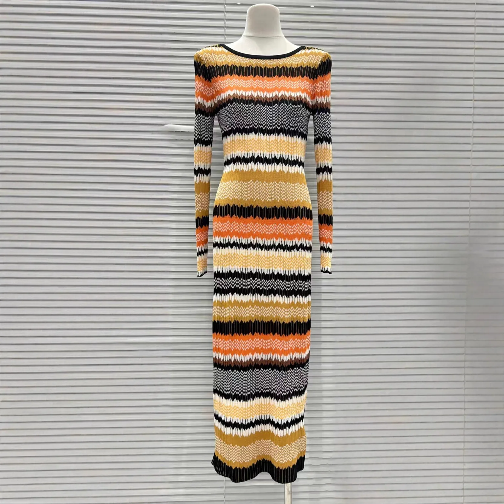 

【Gift Free】2025 Autumn Winter New Fashion Elegant Striped Round Neck Long Sleeve Slim Fit Dress for Women