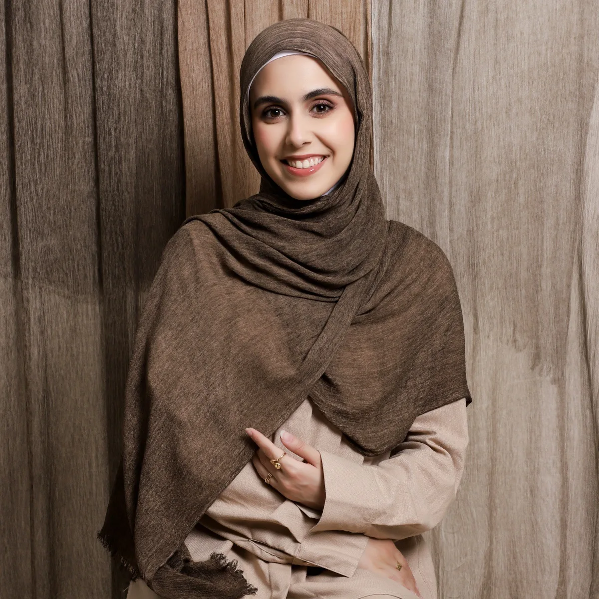 

New Wrinkled Rayon Hijab Scarf Soft Hand-dyed Dirty Edge Muslim Fashion Headscarf Shawl Fine Pleated Turbans for Women 180*67cm