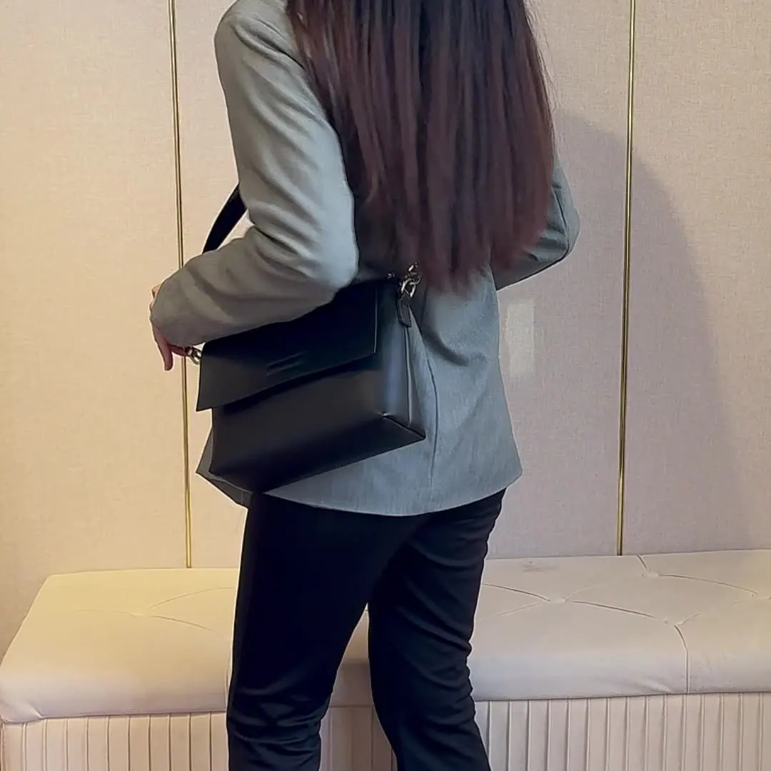 

Retro Classic Women's Bag High-quality Leather Small Square Bag 2025 New Large Capacity Crossbody Bag Fashionable Shoulder Bag