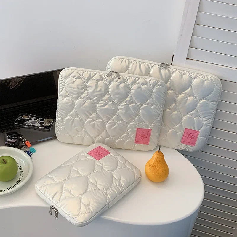 

Tablet Pouch Heart-Shaped Pattern Laptop Sleeve Bag For Ipad Air6 Pro11/10.9/10.5/10.2/9.7 Macbook 11 14 15 Inch Inner Bag