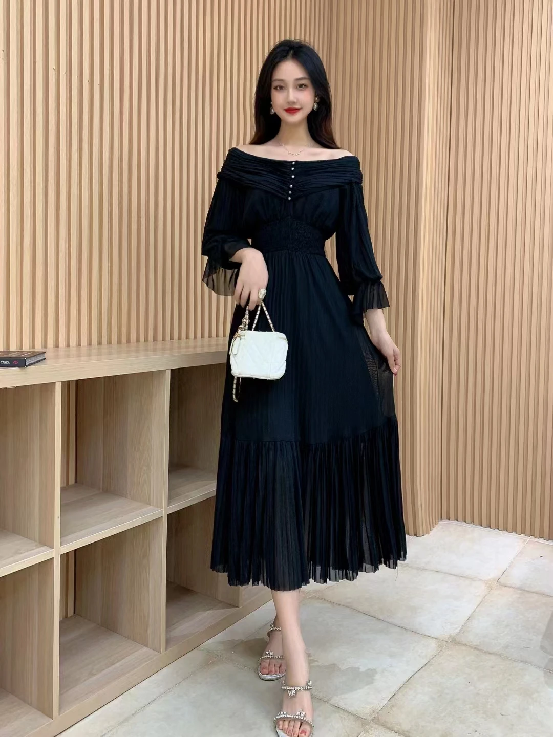 2023 New Spring Autumn Women Sexy Slash Neck Long Sleeve Slim Long Dress High Quality Fashion Designer Miyake Pleated Dress