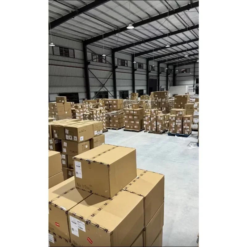 Brand new Pilz PNOZ Mo1p Eco, 773501 warehouse industrial automation PLC programming controller