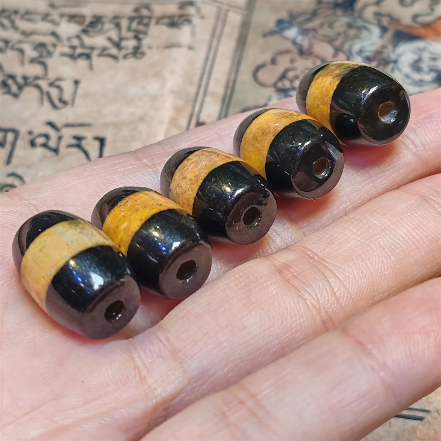 1pcs/lot Natural Agate Dzi Black and yellow beads 18×12mm Weathering lines Matching beads Ethnic style jewelry Handmade beads