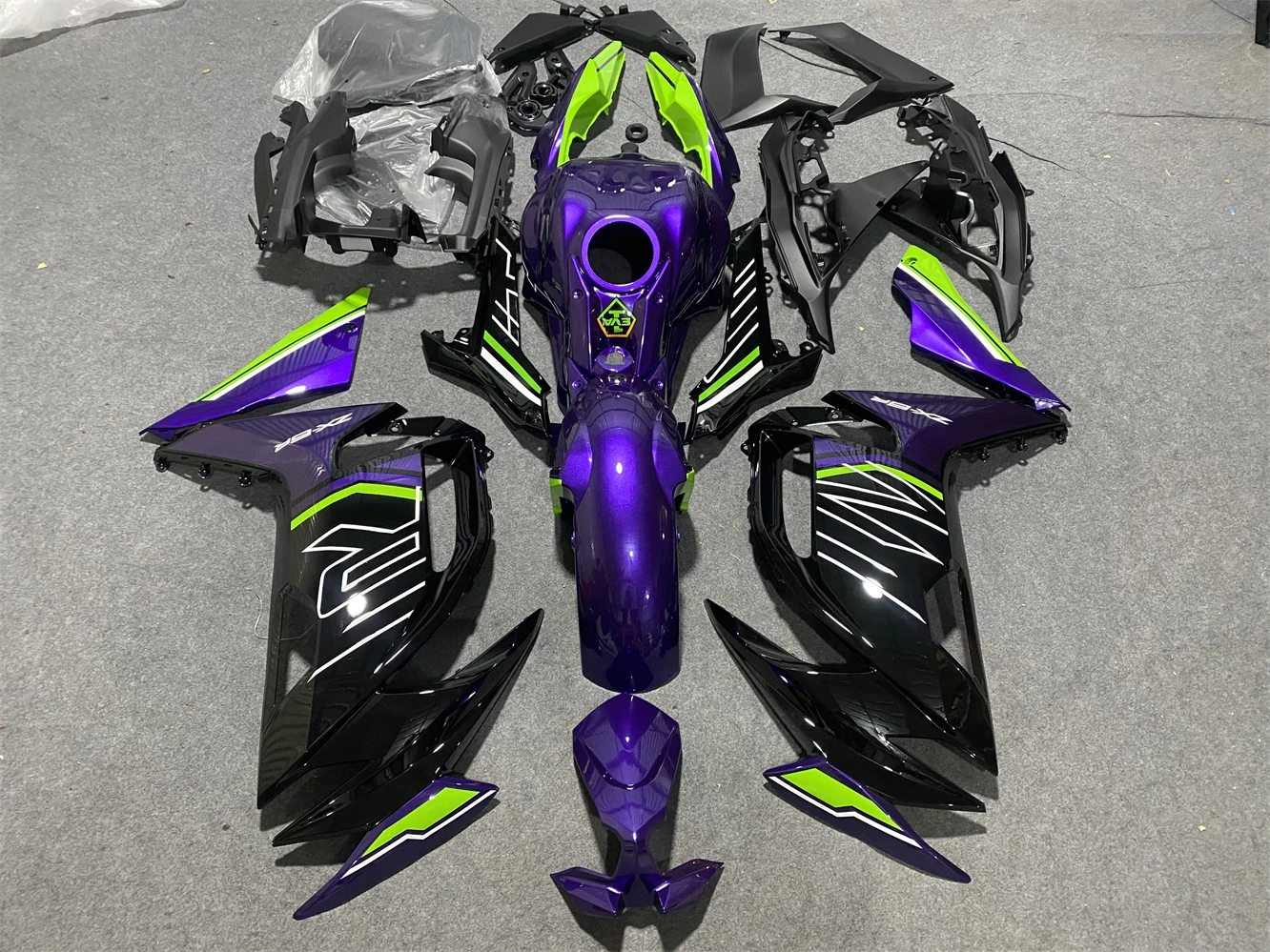 Motorcycle fairing fits ZX650 ER6F 2021 22 23 Ninja 650 2020 2021 2022 2023 Fairing Black Green White motorcycle housing