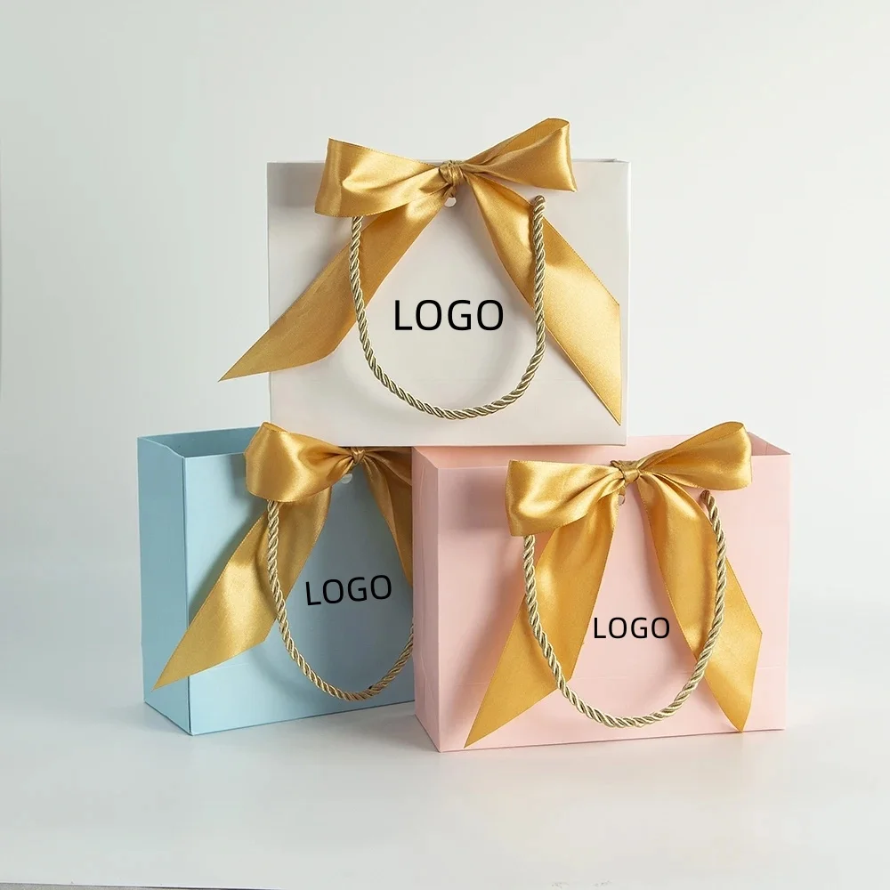 50pcs Bluk Custom Logo Paper Portable Packaging Bag Jewelry Box Gift Bags with Gold Bow Ribbon Favor For Wedding Birthday Party