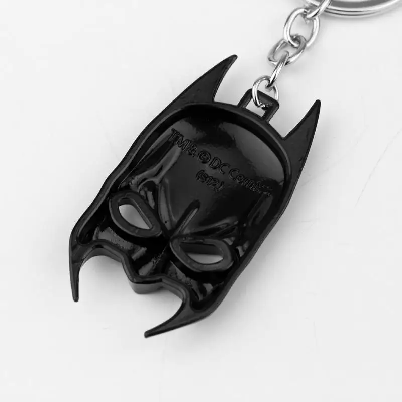 Porte-clés pendentif chauve-souris Superman créatif, jouet super-héros, bijoux de film, cadeaux Souvenir, cadeau pour garçon et fille, enfants amis