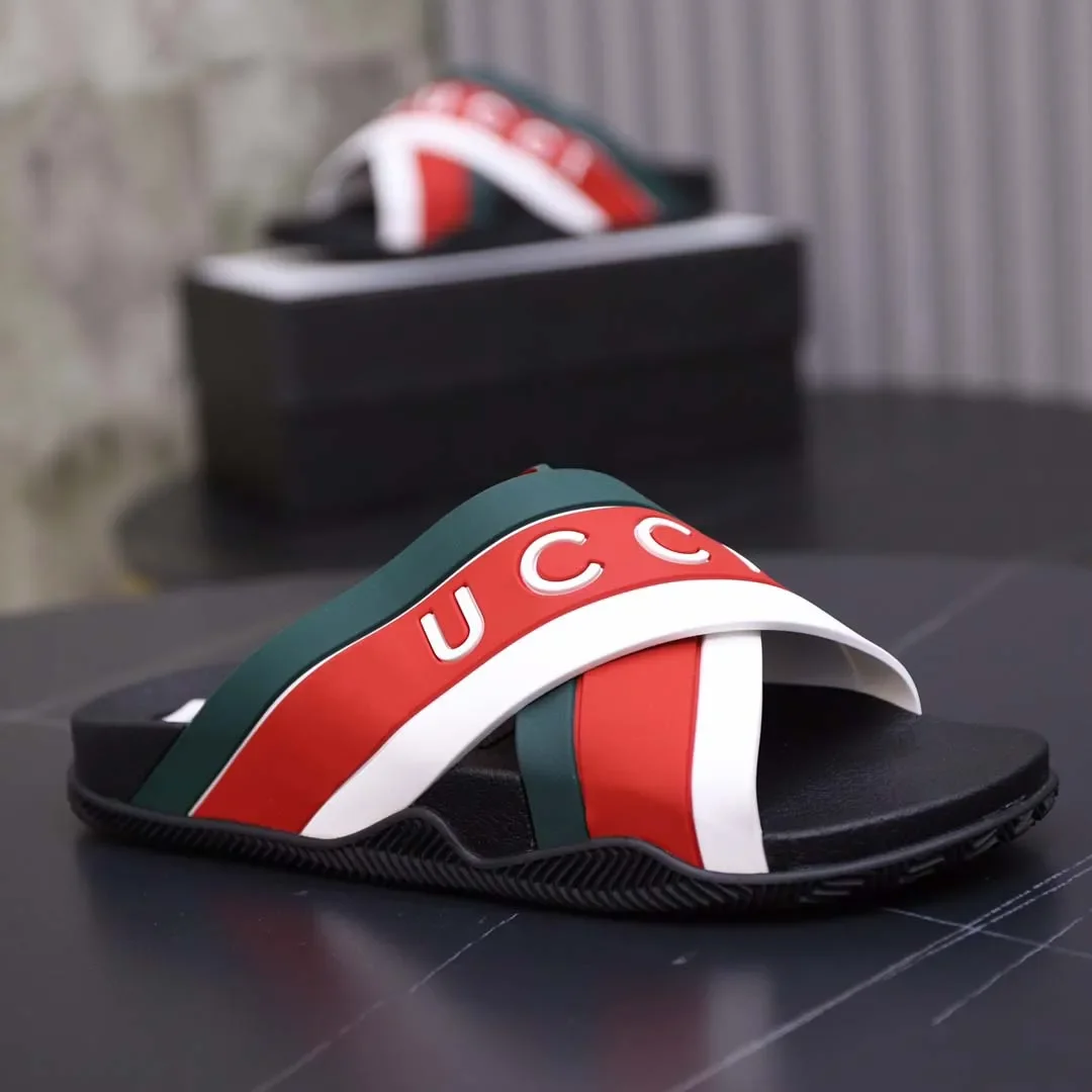 

Дизайнерские сандалии для женщин и мужчин, резиновые кожаные шлепанцы, модельные сандалии на танкетке, пляжные тапочки, роскошные летние туфли на платформе