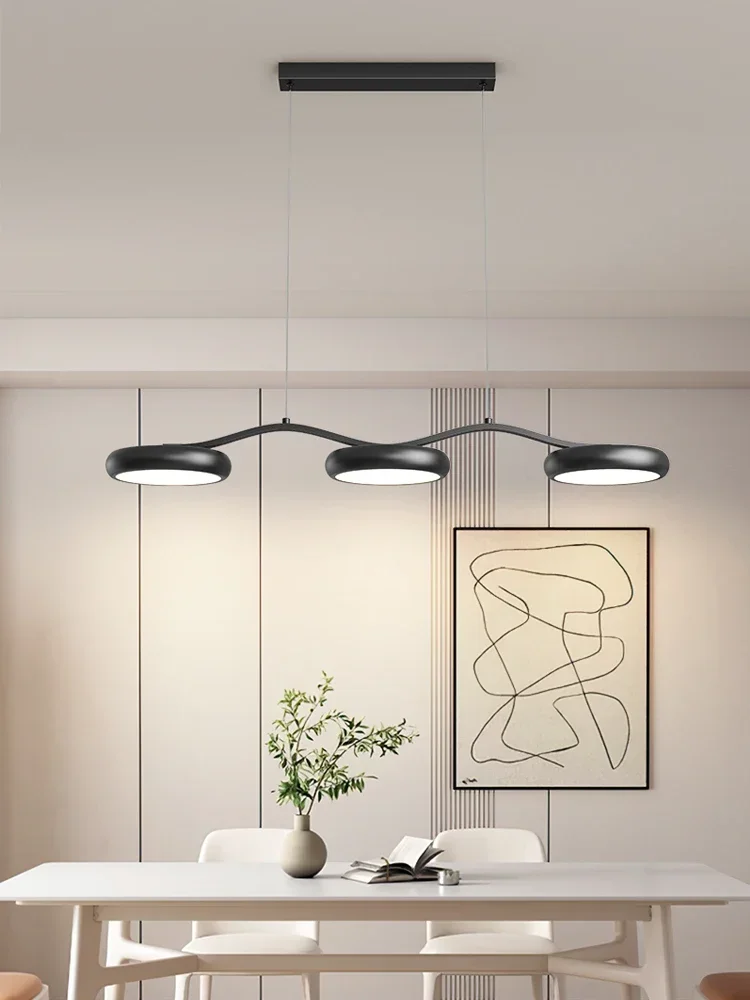 Restaurant Pendant Light 2024 New Creative Modern Three Head Designer Office Dining Table Bar Counter Hanging Lamp Home Decor