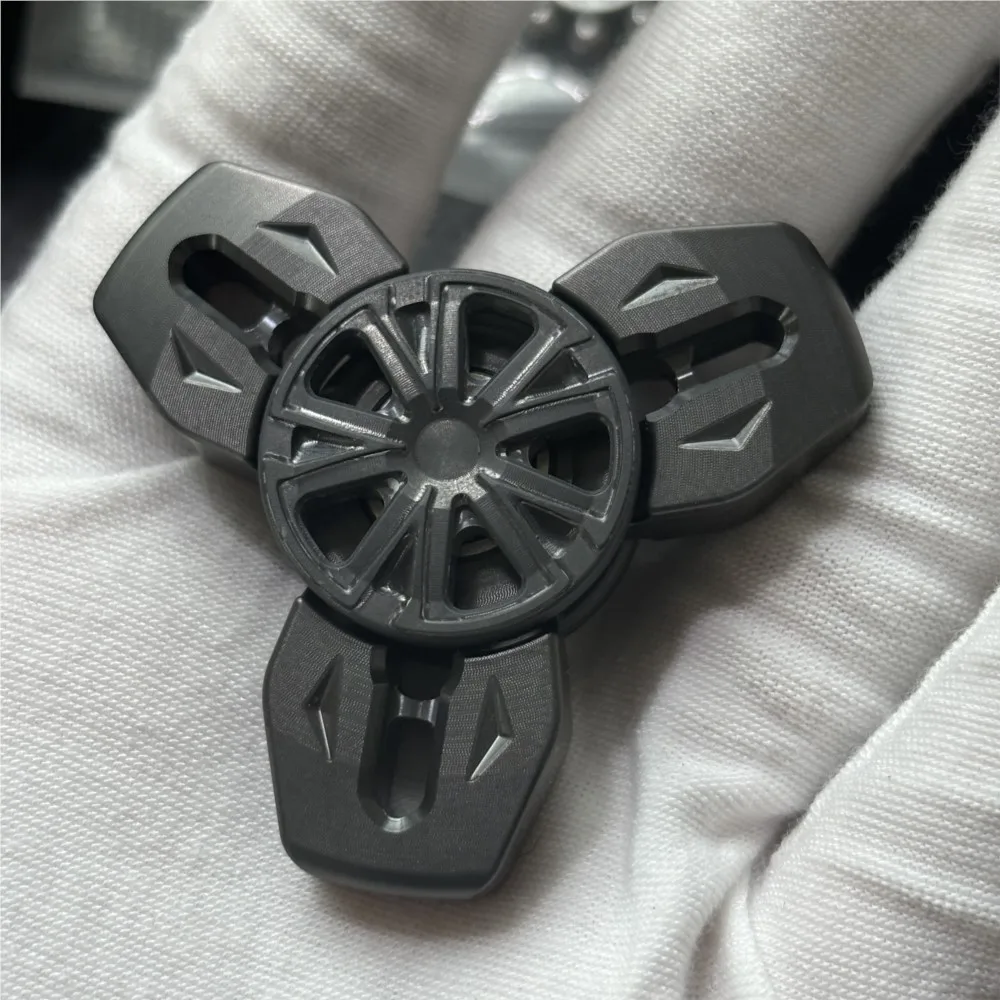 TWEDC Xinghan Fidget Spinner Three-Bladed Fidget Spinner Handling Feel Anxiety Relief Gadgets Original Designs Metal Fidget Toy