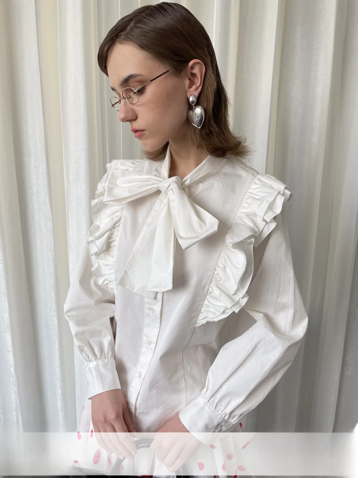 

French Style Cotton Shirt Women's Wide Shoulder Bow Tie Collar Blouse Loose Smell Knot White Series Lace
