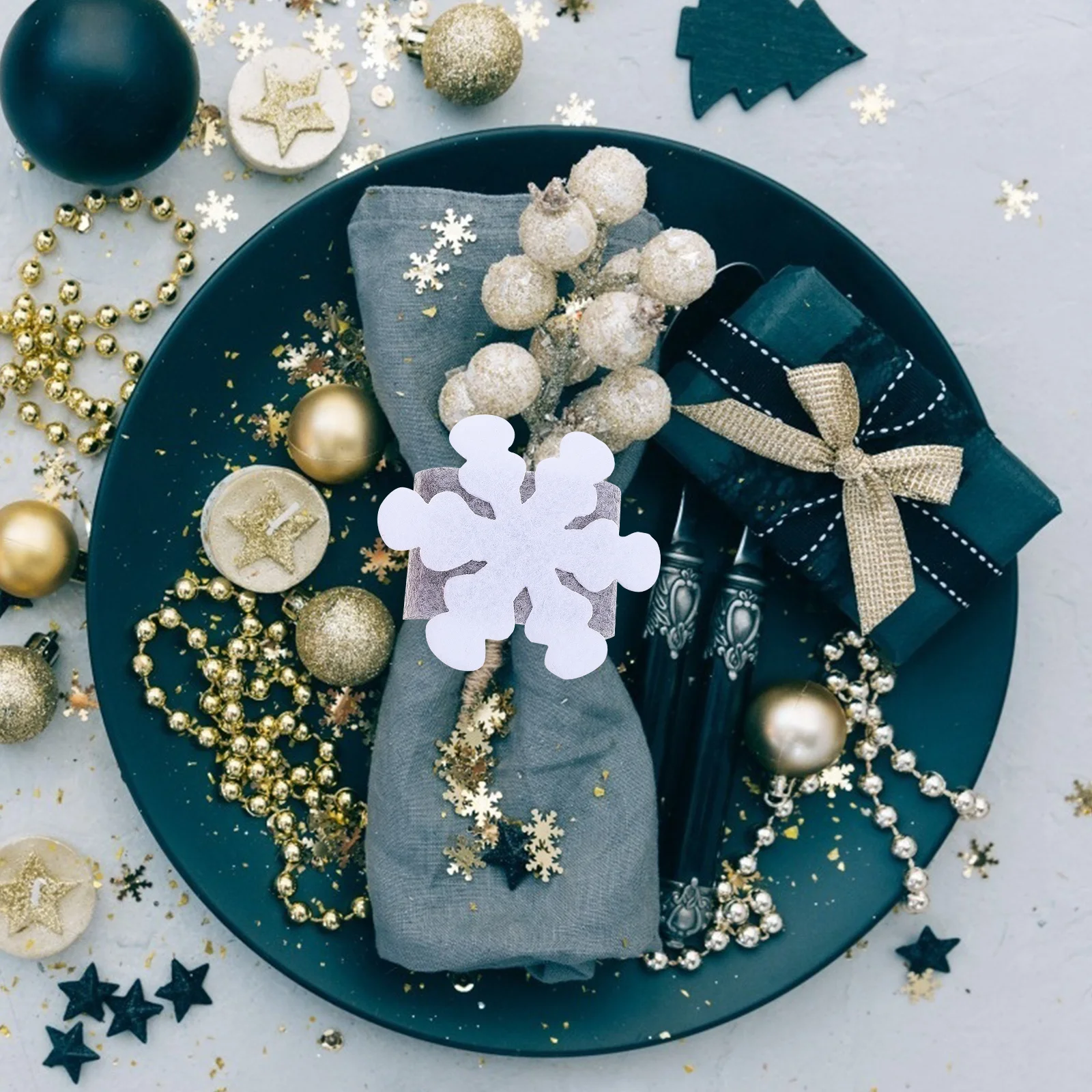 

8 PCS Felt Snowflake Napkin Rings Christmas Buckle Decor Holder Xmas Decoration