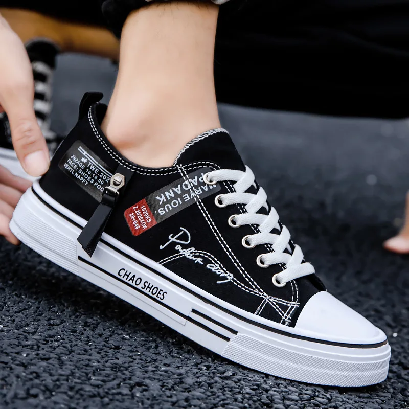 

Classic Canvas Shoes for Men Comfortable Breathable Low-top Casual Men Sneakers Fashion Light Low-top Men's Shoes Zapatos Hombre