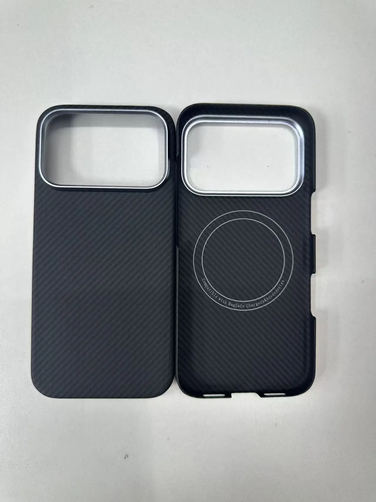 

Magnetic Real Aramid Carbon Fiber Phone Case Cover On For iphone 17 Pro Max 5G 17Pro 17ProMax ProMax i17 256/512 Macsafe Magsafe