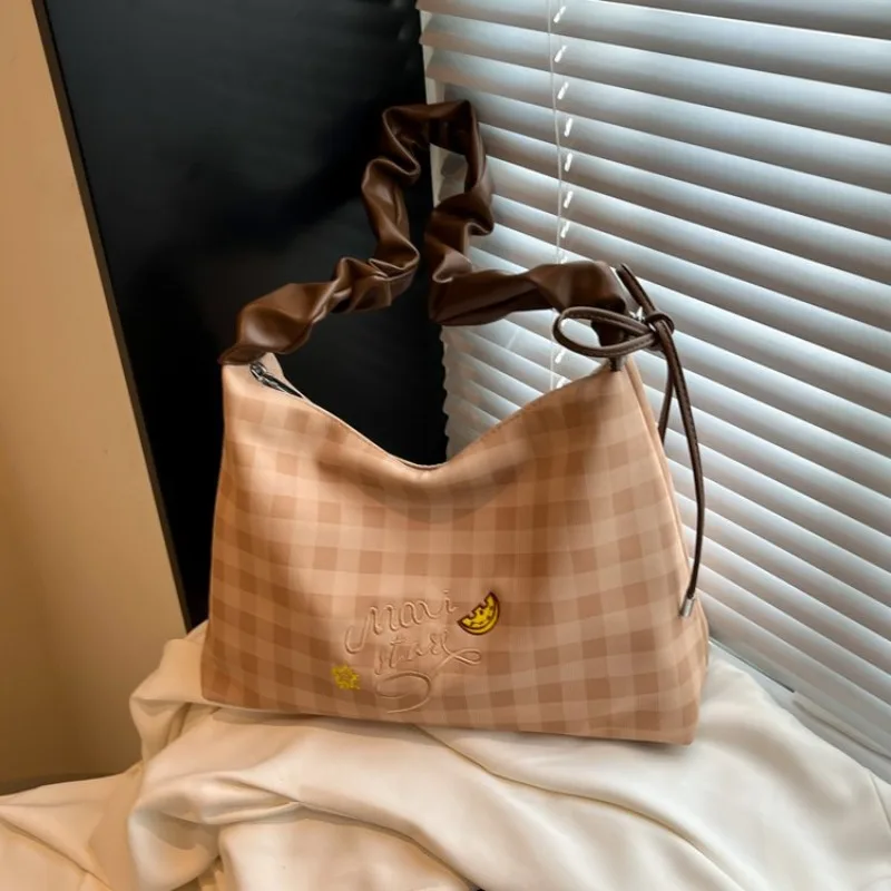 Luxury Designer Minimalist Chic Diaper Bags For Women Elegant Leather Large Capacity Crossbody Shoulder Bag Trendy Commuter