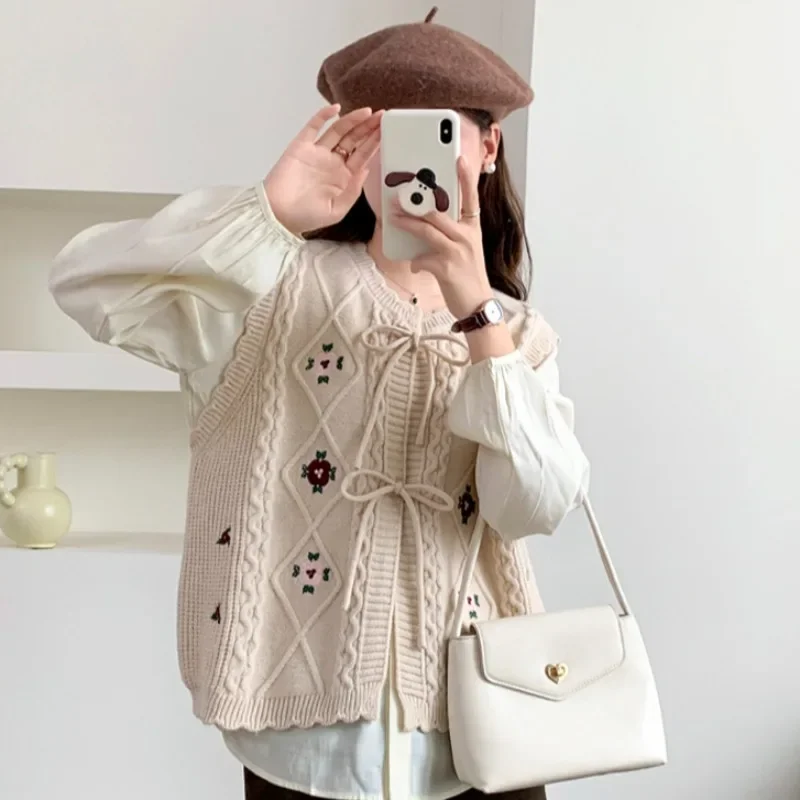 Patchwork Embroidery Chalecos Mujeres Sweet Kawaii Outerwears Knitted Vest Tops O-neck Sleeveless Ropa Bandage Sweater