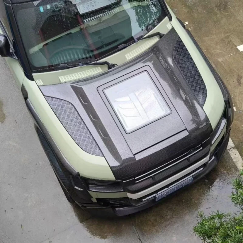 

Suitable for Land Rover Defender 90/110 modification and upgrade, transparent dry carbon fiber front engine hood