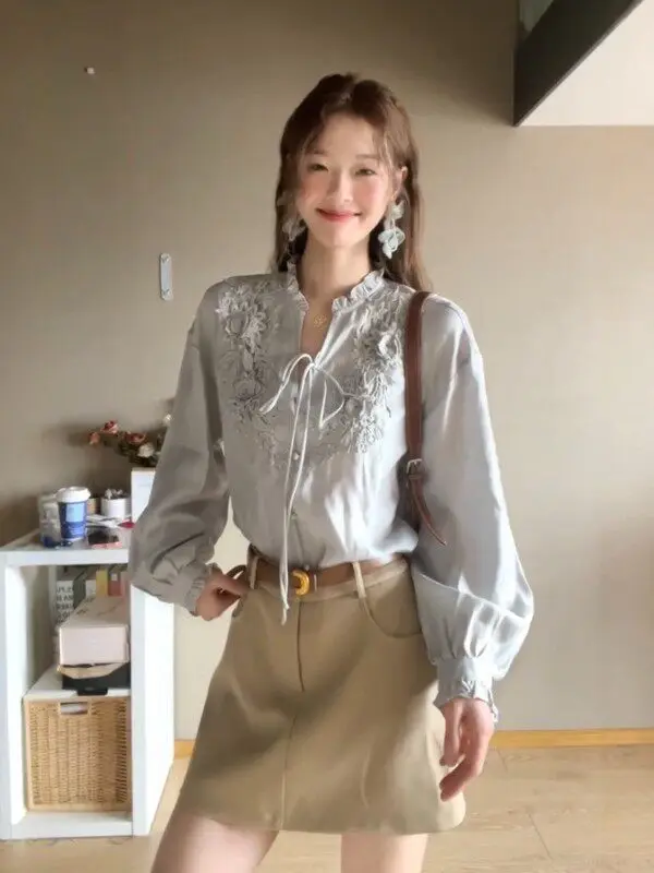 

Elegant Embroidered 3D Flower Shirt Women's Spring Thin Raseel V-neck Long Sleeve Top Heavy Work Fashion Loose Fit Breathable