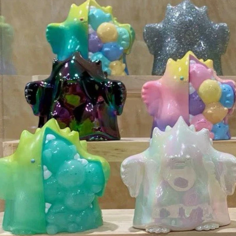 

Оригинальные коллекционные игрушки Pop Mart Blind Box из серии Yuki Evolution: милые сюрприз-куклы в закрытой коробке, идеальные подарки для друзей и декор для интерьера.