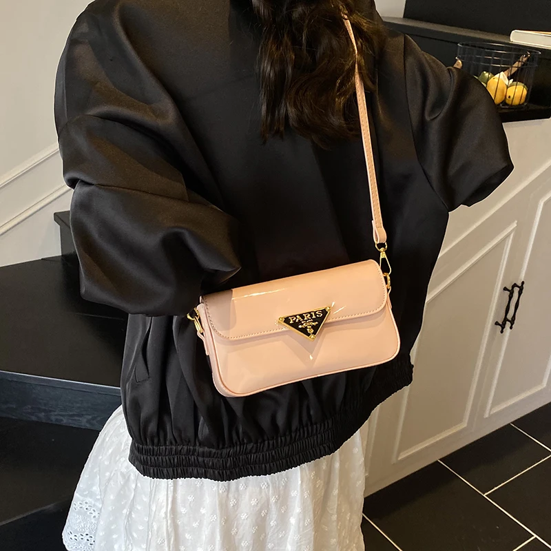 Элегантный минималистичный женский кошелек-мессенджер с однотонным винтажным стилем, просторная вместимость и стиль