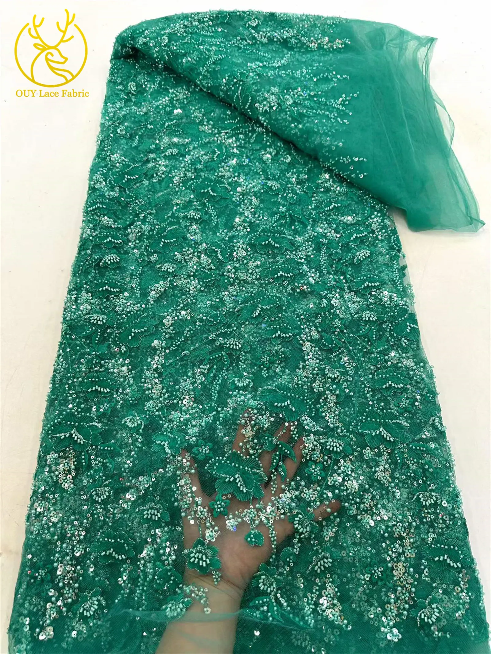 Weißer nigerianischer 3D-Blumen-Stickerei-Mesh-Spitzenstoff, 5 Yards, afrikanischer Spitzenstoff mit Perlen und Pailletten für Hochzeitskleider und Partykleider zum Nähen – Detail 11