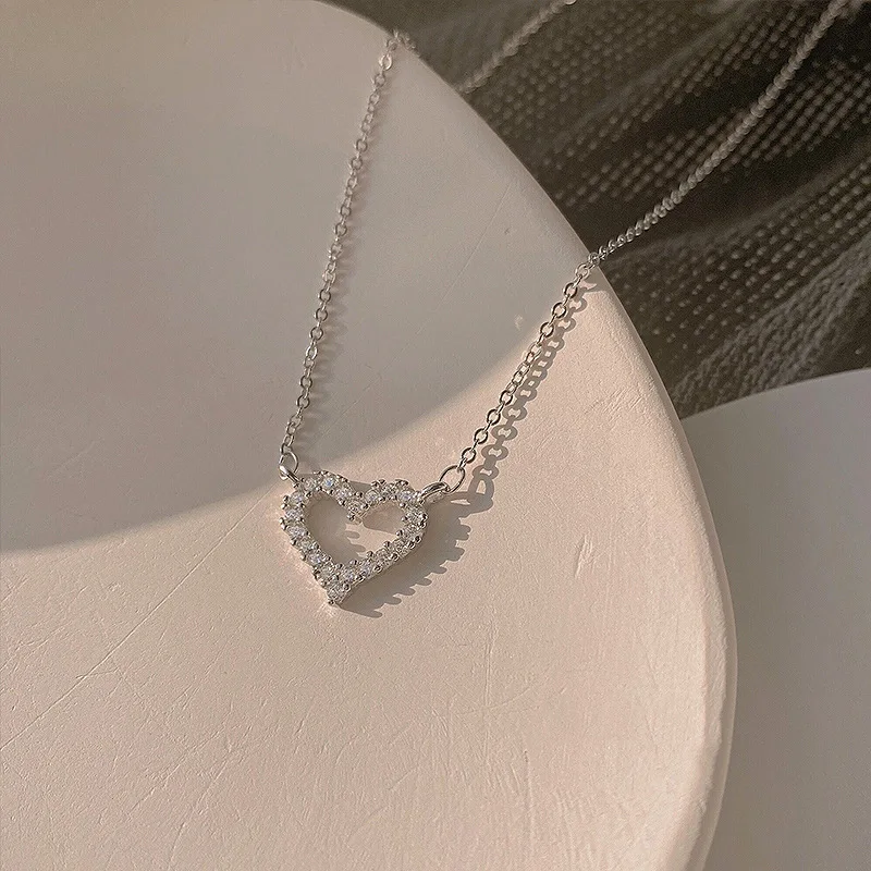 925 Sterling Silver Fashion Necklace For Women Heart Shaped Zircon Necklace Pendant Temperament Clavicle Chain Party Jewelry