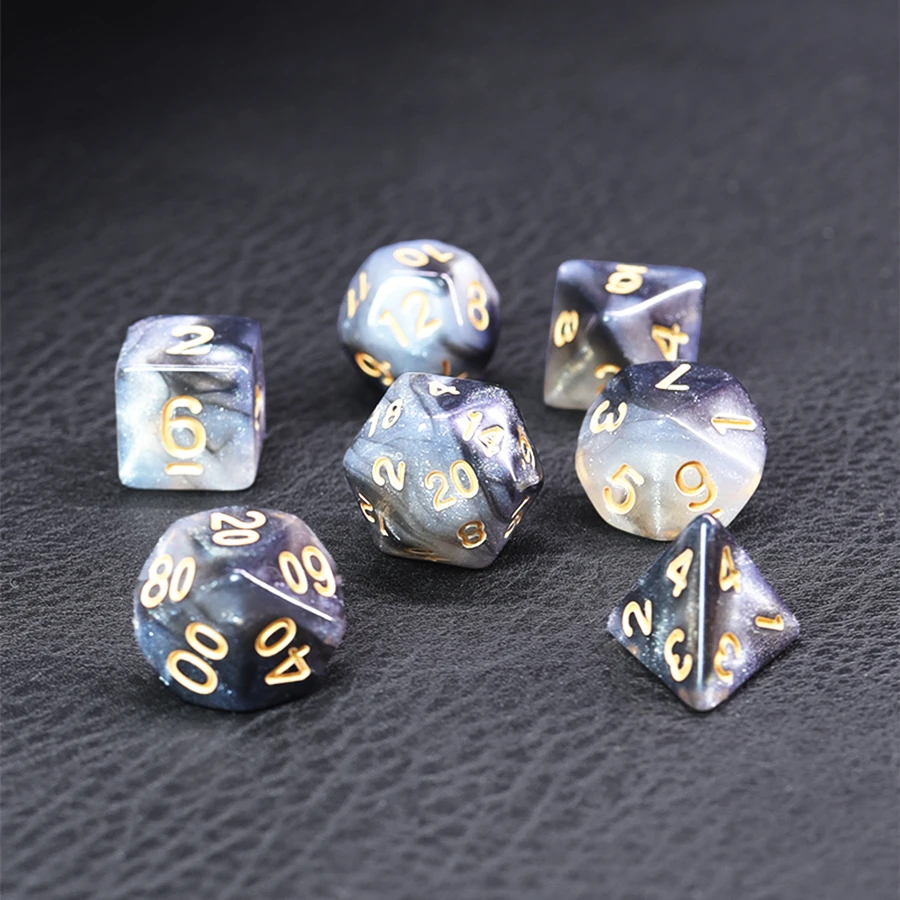 7Pcs/Set Black and White Dice D&D COC Dice D4 D6 D8 D10 D% D12 D20 Table Games DND RPG Dice Set