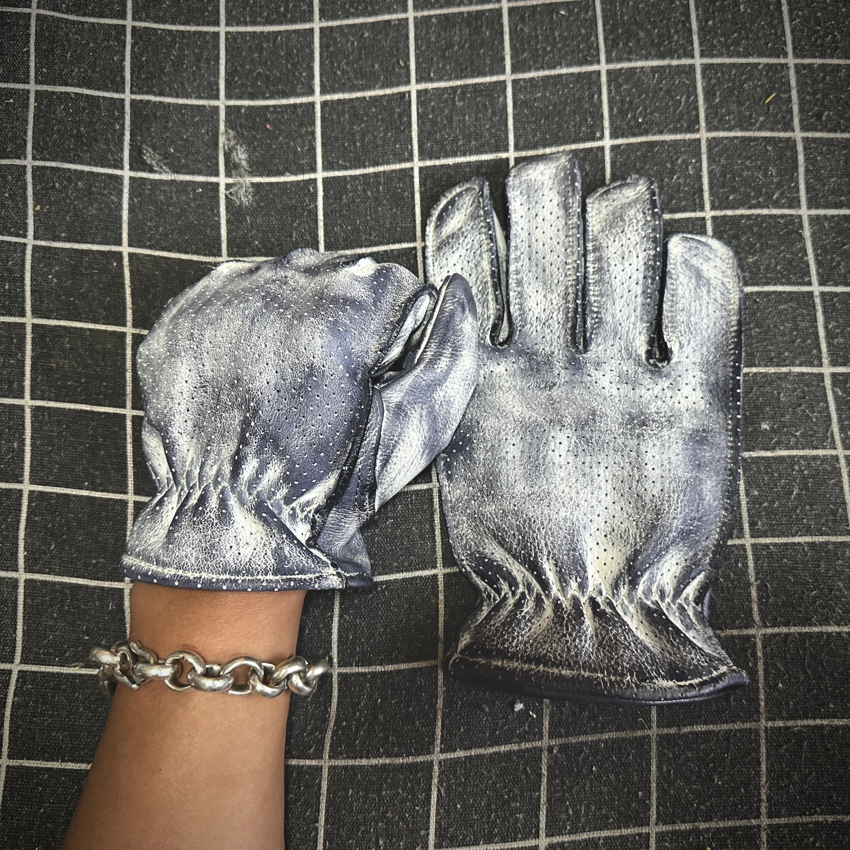 

Handmade Summer Cycling Gloves Vintage Breathable Mesh Heavy Oil Stain Cowhide Glove Making Machine Motorcycle