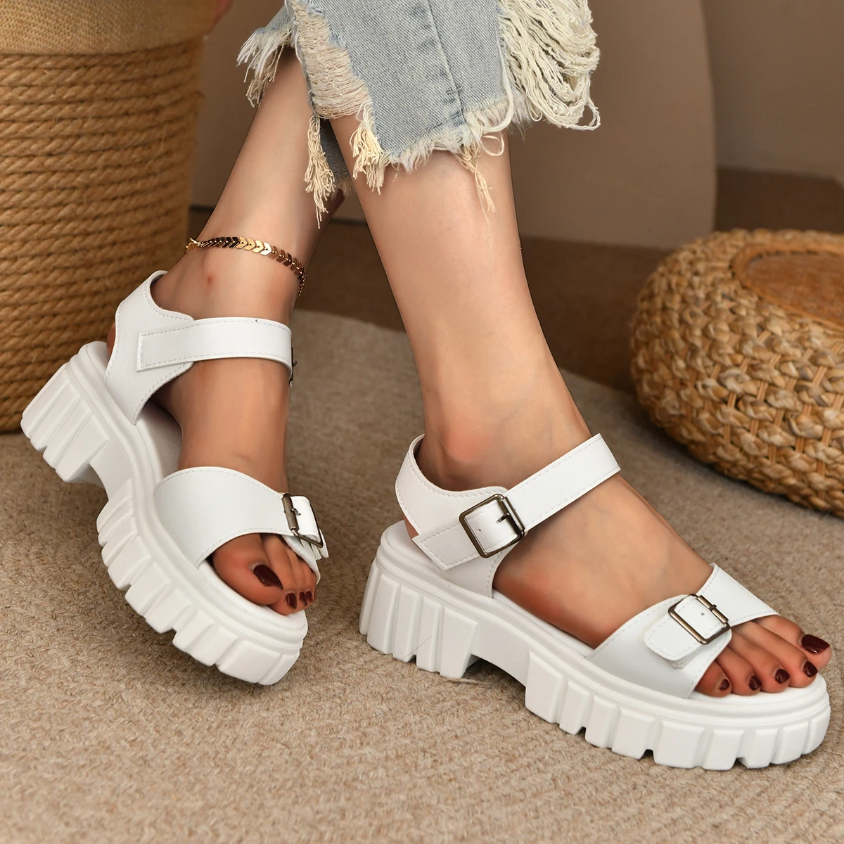 

Женские сандалии больших размеров, повседневные однотонные женские сандалии на толстой подошве, летние женские слипоны с круглым носком и открытым ремешком сзади