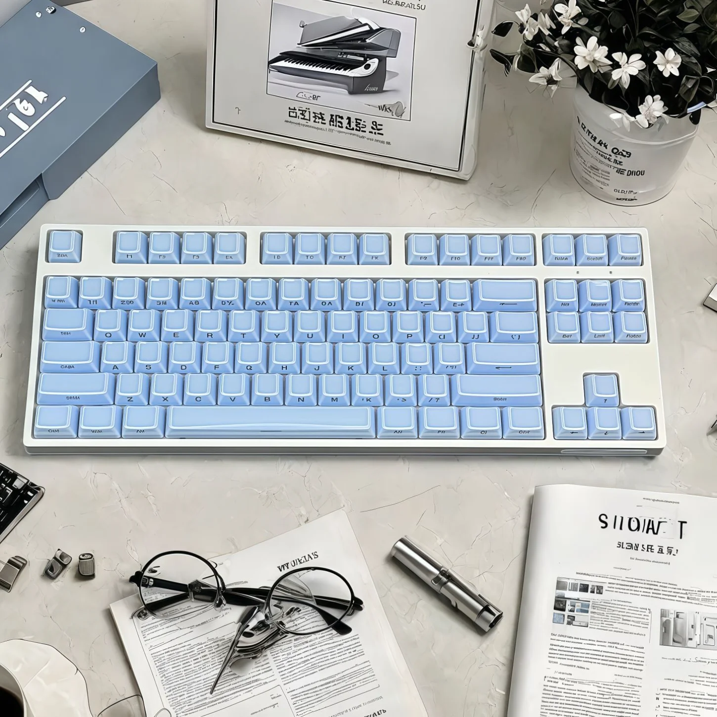 مجموعة أغطية مفاتيح OEM كريستالية زرقاء 136 مفتاحًا منقوشة على الجانب PBT PC Keycap متوافقة مع لوحة المفاتيح الميكانيكية 60/80/87/98/104/108 #2