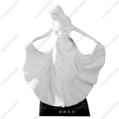 figurine-en-ceramique-decorative-creative-sculpture-europeenne-au-design-unique-pour-sublimer-le-style-de-la-maison-piece-d'exposition-elegante