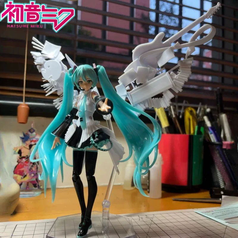 W magazynie Hatsune Miku 16th Anniversary Gsc Maxfactory Playea Robot Model montażowy Ruchoma figurka humanoidalna Prezent dla dzieci